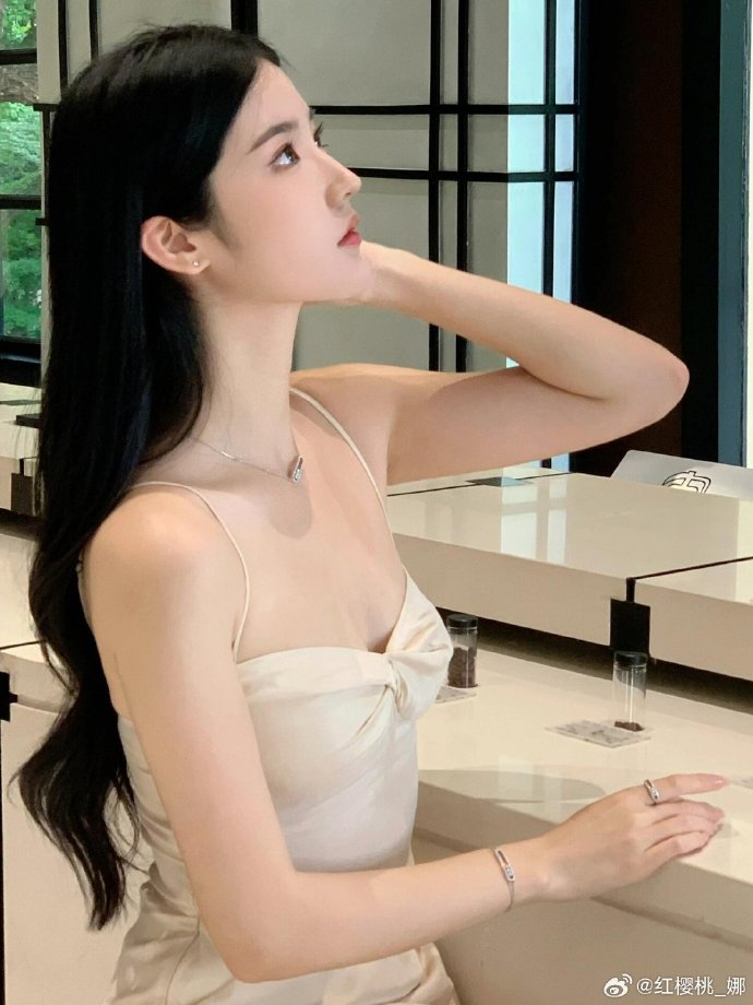 姐姐教你射脚枪视频高清完整版在线_剧情简介与推荐理由- 在线播放 封面配图