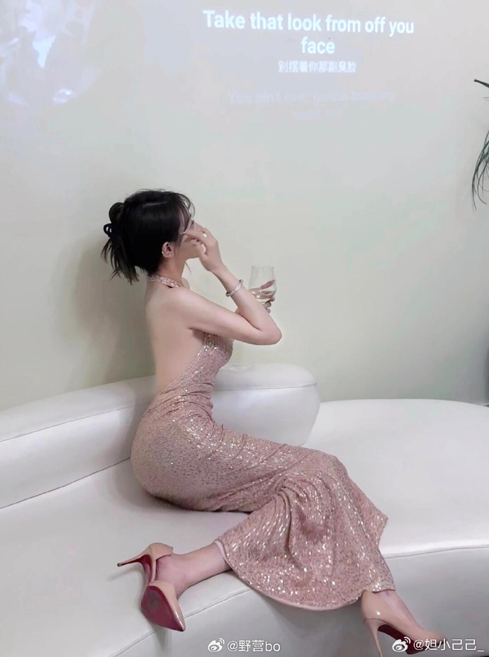 伯德小姐 剧照
